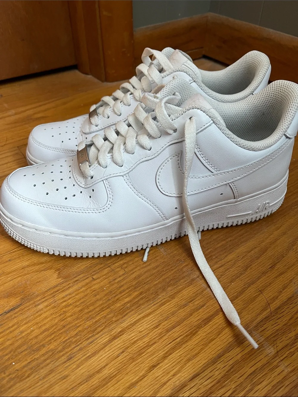 Nike White Leather Air Force 1 Sneakers - Picture 1 of 4